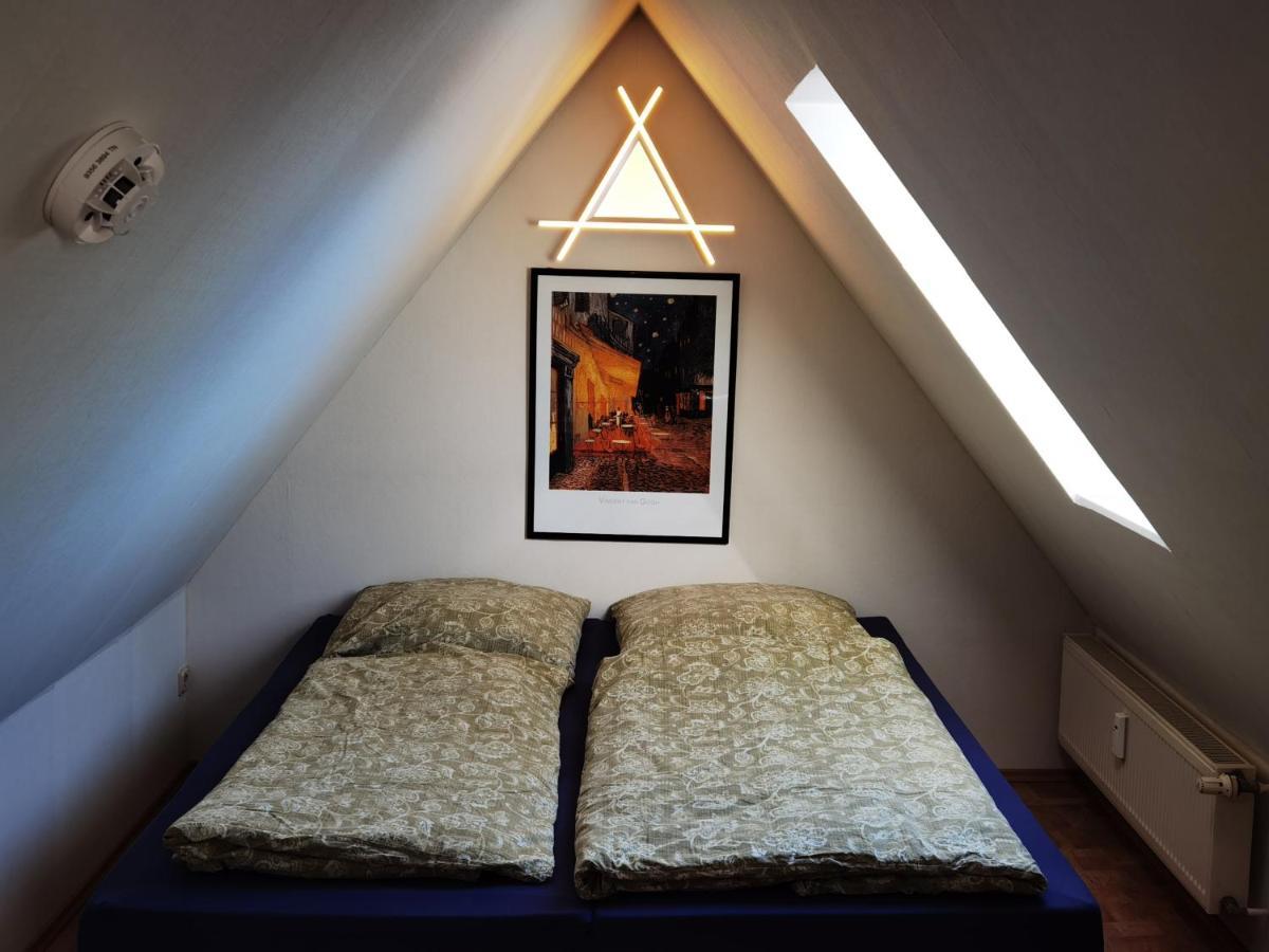 Gemuetliche Dachwohnung Mit Kleiner Oder Grosser Dachterrasse Nebeneinander Wolmirstedt ภายนอก รูปภาพ