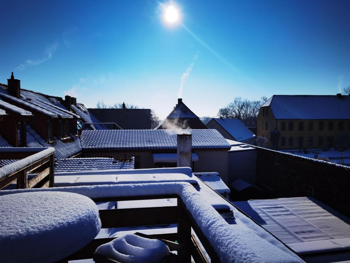 Gemuetliche Dachwohnung Mit Kleiner Oder Grosser Dachterrasse Nebeneinander Wolmirstedt ภายนอก รูปภาพ