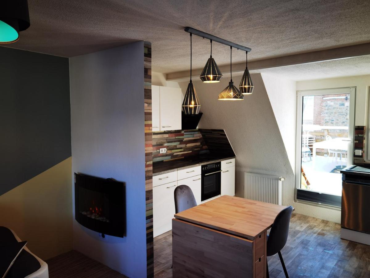 Gemuetliche Dachwohnung Mit Kleiner Oder Grosser Dachterrasse Nebeneinander Wolmirstedt ภายนอก รูปภาพ