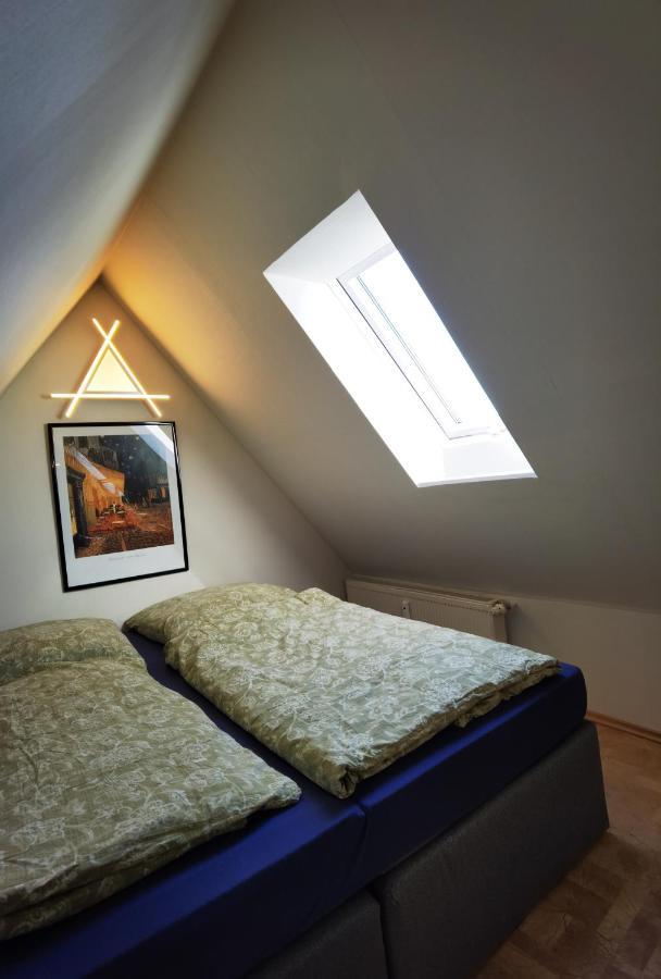Gemuetliche Dachwohnung Mit Kleiner Oder Grosser Dachterrasse Nebeneinander Wolmirstedt ภายนอก รูปภาพ
