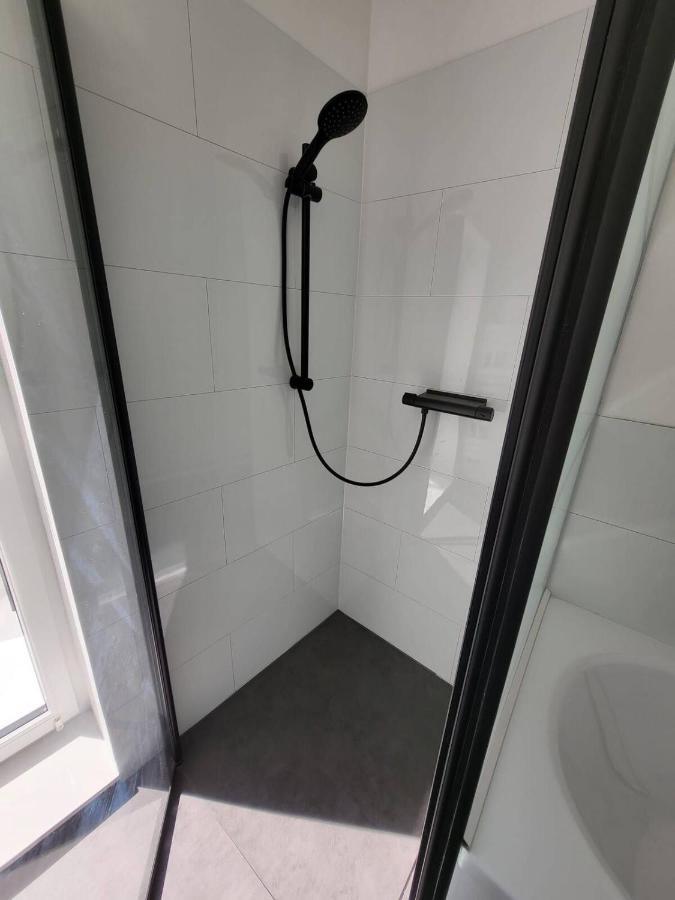Gemuetliche Dachwohnung Mit Kleiner Oder Grosser Dachterrasse Nebeneinander Wolmirstedt ภายนอก รูปภาพ