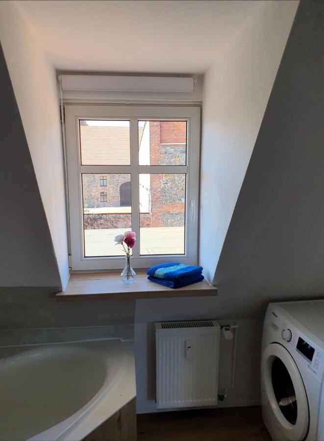 Gemuetliche Dachwohnung Mit Kleiner Oder Grosser Dachterrasse Nebeneinander Wolmirstedt ภายนอก รูปภาพ