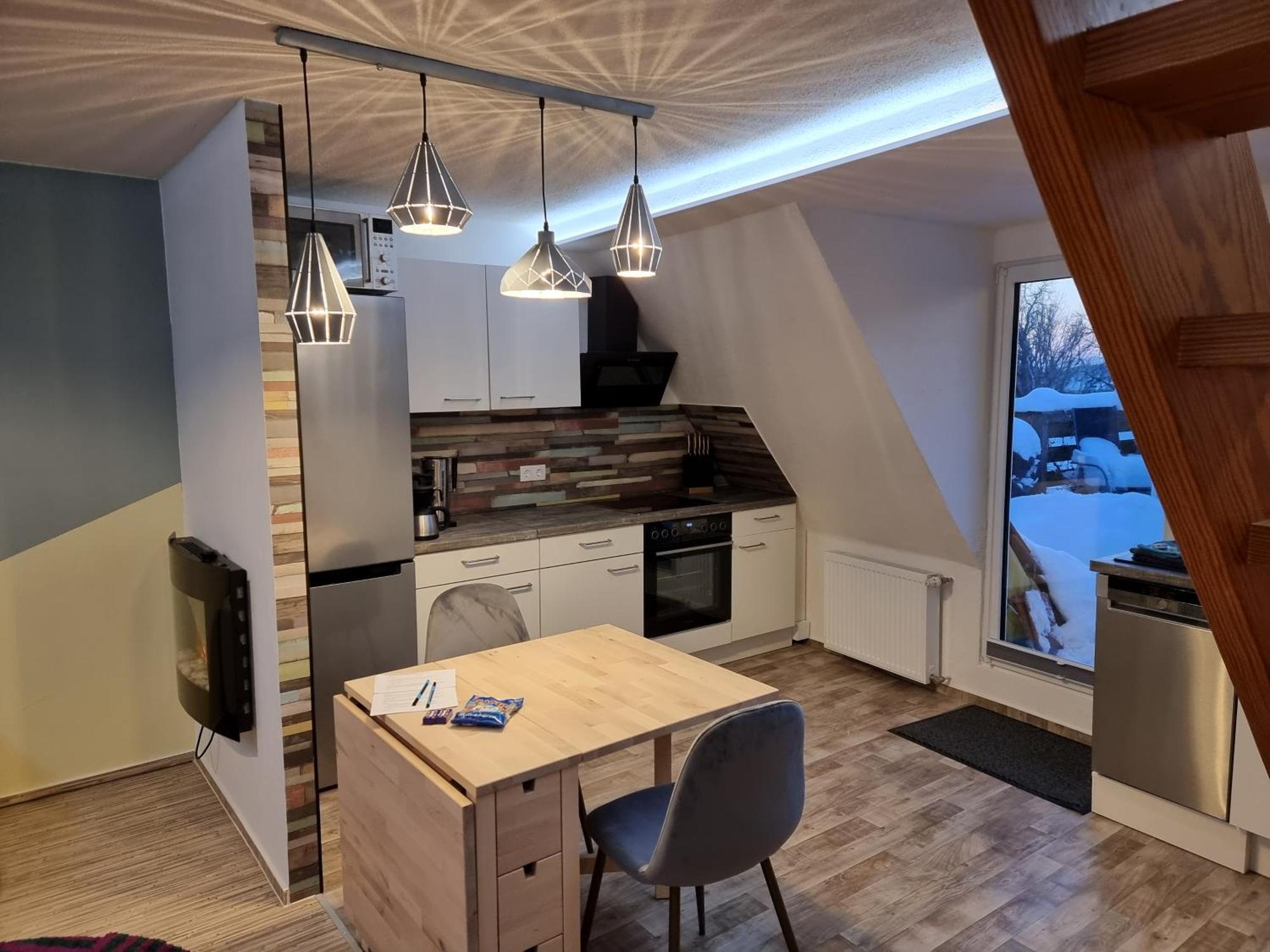 Gemuetliche Dachwohnung Mit Kleiner Oder Grosser Dachterrasse Nebeneinander Wolmirstedt ภายนอก รูปภาพ